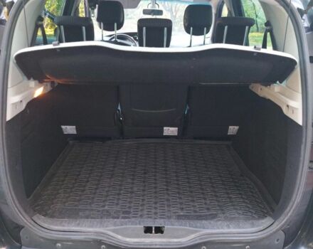 Черный Рено Сценик III, объемом двигателя 1.6 л и пробегом 320 тыс. км за 6600 $, фото 5 на Automoto.ua