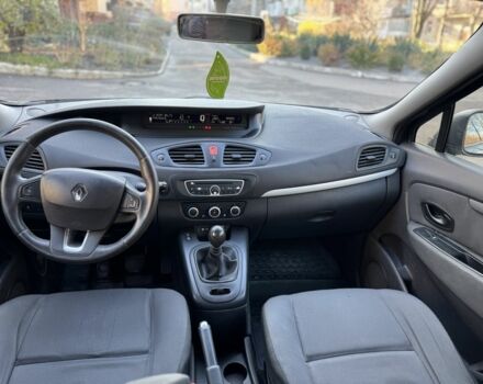 Черный Рено Сценик III, объемом двигателя 1.5 л и пробегом 300 тыс. км за 5100 $, фото 6 на Automoto.ua