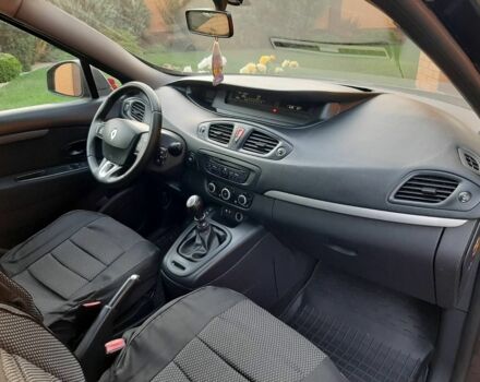 Рено Сценік III 2011 у Золотоноше на Automoto.ua Чорний Рено Сценік III, об'ємом двигуна 1.5 л та пробігом 240 тис. км за 7600 $, фото 4 на Automoto.ua