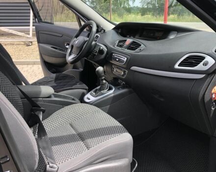 Черный Рено Сценик III, объемом двигателя 1.5 л и пробегом 155 тыс. км за 5500 $, фото 5 на Automoto.ua