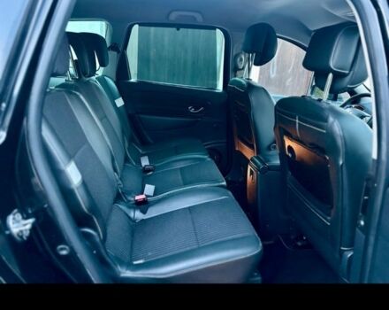 Черный Рено Сценик III, объемом двигателя 0 л и пробегом 300 тыс. км за 3800 $, фото 7 на Automoto.ua