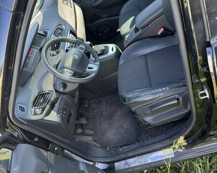 Чорний Рено Сценік III, об'ємом двигуна 2 л та пробігом 212 тис. км за 2845 $, фото 5 на Automoto.ua