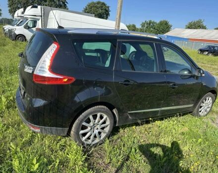 Чорний Рено Сценік III, об'ємом двигуна 2 л та пробігом 212 тис. км за 2845 $, фото 2 на Automoto.ua