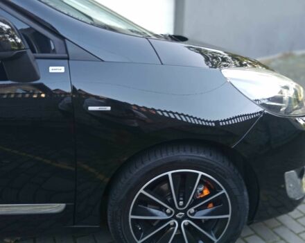 Черный Рено Сценик III, объемом двигателя 1.5 л и пробегом 211 тыс. км за 8950 $, фото 6 на Automoto.ua