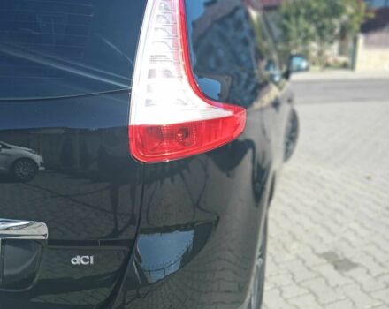 Черный Рено Сценик III, объемом двигателя 1.5 л и пробегом 211 тыс. км за 8950 $, фото 11 на Automoto.ua