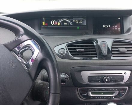 Черный Рено Сценик III, объемом двигателя 1.5 л и пробегом 305 тыс. км за 8200 $, фото 4 на Automoto.ua