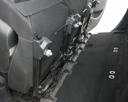 Черный Рено Сценик III, объемом двигателя 1.5 л и пробегом 305 тыс. км за 8200 $, фото 13 на Automoto.ua