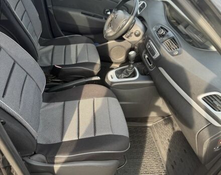 Черный Рено Сценик III, объемом двигателя 1.5 л и пробегом 242 тыс. км за 6499 $, фото 5 на Automoto.ua