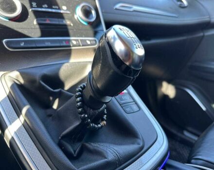 Черный Рено Сценик III, объемом двигателя 1.6 л и пробегом 270 тыс. км за 14999 $, фото 12 на Automoto.ua