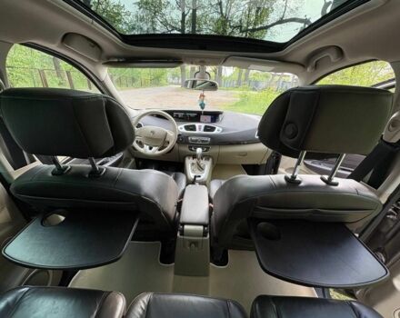 Коричневый Рено Сценик III, объемом двигателя 2 л и пробегом 239 тыс. км за 6900 $, фото 1 на Automoto.ua