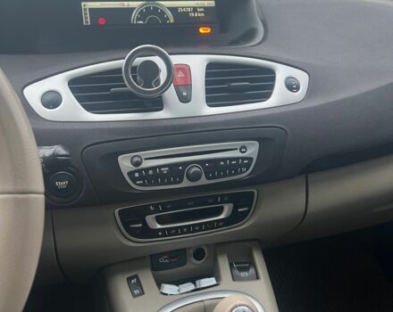 Коричневый Рено Сценик III, объемом двигателя 1.9 л и пробегом 254 тыс. км за 6700 $, фото 5 на Automoto.ua