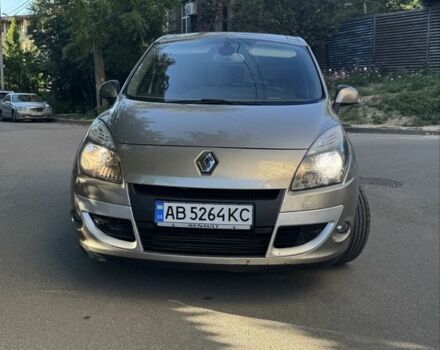 Коричневий Рено Сценік III, об'ємом двигуна 1.5 л та пробігом 300 тис. км за 8000 $, фото 1 на Automoto.ua