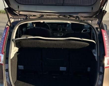 Коричневый Рено Сценик III, объемом двигателя 1.5 л и пробегом 300 тыс. км за 7000 $, фото 11 на Automoto.ua