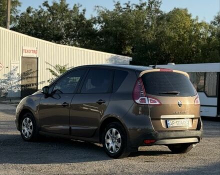 Коричневый Рено Сценик III, объемом двигателя 1.5 л и пробегом 300 тыс. км за 7000 $, фото 2 на Automoto.ua