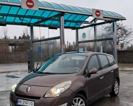 Коричневый Рено Сценик III, объемом двигателя 1.4 л и пробегом 203 тыс. км за 5399 $, фото 1 на Automoto.ua