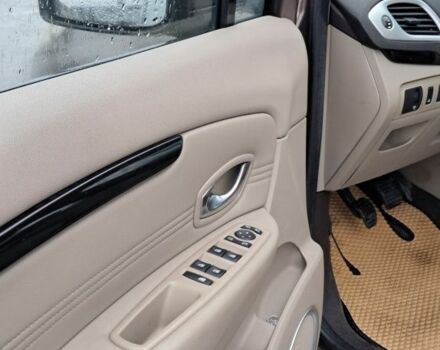 Коричневый Рено Сценик III, объемом двигателя 1.4 л и пробегом 203 тыс. км за 5399 $, фото 19 на Automoto.ua