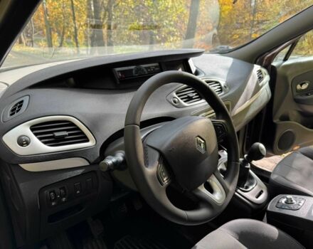 Коричневый Рено Сценик III, объемом двигателя 1.5 л и пробегом 226 тыс. км за 6500 $, фото 13 на Automoto.ua