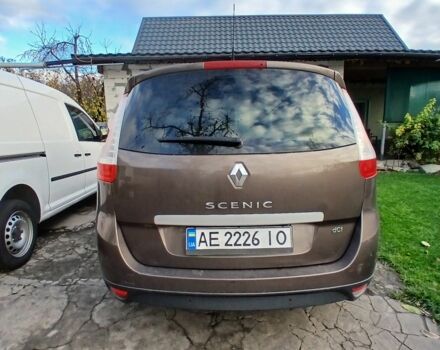 Коричневый Рено Сценик III, объемом двигателя 1.5 л и пробегом 200 тыс. км за 7800 $, фото 2 на Automoto.ua