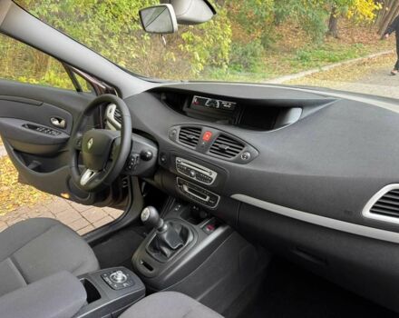 Коричневый Рено Сценик III, объемом двигателя 1.5 л и пробегом 226 тыс. км за 6500 $, фото 10 на Automoto.ua