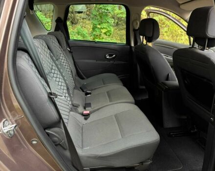 Коричневый Рено Сценик III, объемом двигателя 1.5 л и пробегом 226 тыс. км за 6500 $, фото 16 на Automoto.ua