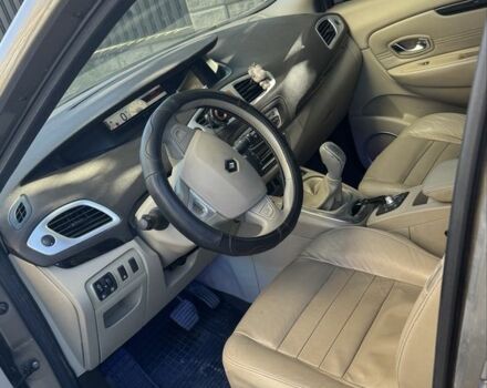 Коричневий Рено Сценік III, об'ємом двигуна 1.5 л та пробігом 300 тис. км за 8000 $, фото 9 на Automoto.ua