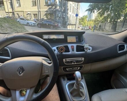 Коричневий Рено Сценік III, об'ємом двигуна 1.5 л та пробігом 300 тис. км за 8000 $, фото 8 на Automoto.ua