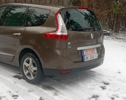 Коричневый Рено Сценик III, объемом двигателя 1.5 л и пробегом 295 тыс. км за 8100 $, фото 2 на Automoto.ua