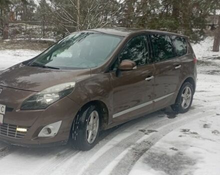 Коричневый Рено Сценик III, объемом двигателя 1.5 л и пробегом 295 тыс. км за 8100 $, фото 1 на Automoto.ua