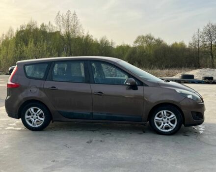 Коричневий Рено Сценік III, об'ємом двигуна 1.9 л та пробігом 295 тис. км за 6200 $, фото 2 на Automoto.ua