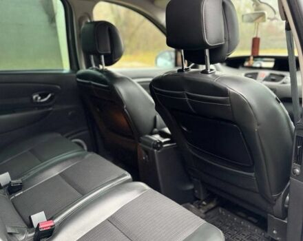 Коричневий Рено Сценік III, об'ємом двигуна 1.5 л та пробігом 276 тис. км за 7300 $, фото 5 на Automoto.ua