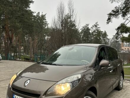 Коричневый Рено Сценик III, объемом двигателя 1.5 л и пробегом 292 тыс. км за 6600 $, фото 1 на Automoto.ua