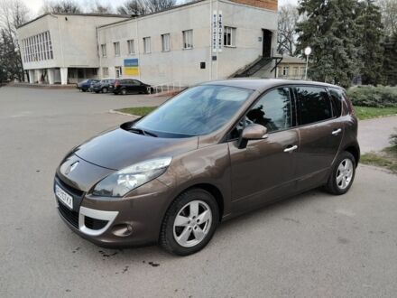 Рено Сценик III 2010 в Бершаде на Automoto.ua Коричневый Рено Сценик III, объемом двигателя 1.5 л и пробегом 259 тыс. км за 7900 $, фото 1 на Automoto.ua