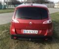 Красный Рено Сценик III, объемом двигателя 1.6 л и пробегом 110 тыс. км за 7700 $, фото 4 на Automoto.ua