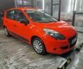 Красный Рено Сценик III, объемом двигателя 1.5 л и пробегом 242 тыс. км за 2750 $, фото 5 на Automoto.ua