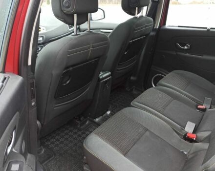 Красный Рено Сценик III, объемом двигателя 1.5 л и пробегом 224 тыс. км за 7600 $, фото 5 на Automoto.ua