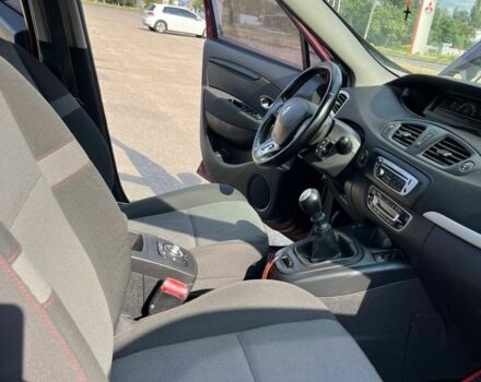 Червоний Рено Сценік III, об'ємом двигуна 1.5 л та пробігом 188 тис. км за 7550 $, фото 5 на Automoto.ua