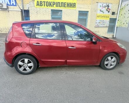 Красный Рено Сценик III, объемом двигателя 1.5 л и пробегом 350 тыс. км за 4700 $, фото 5 на Automoto.ua