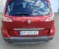 Красный Рено Сценик III, объемом двигателя 1.5 л и пробегом 350 тыс. км за 4700 $, фото 3 на Automoto.ua