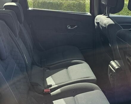 Красный Рено Сценик III, объемом двигателя 2 л и пробегом 224 тыс. км за 8356 $, фото 5 на Automoto.ua