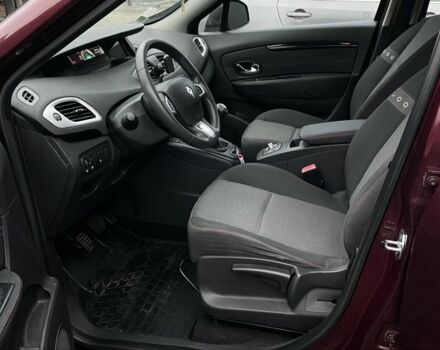 Червоний Рено Сценік III, об'ємом двигуна 1.5 л та пробігом 242 тис. км за 6800 $, фото 6 на Automoto.ua