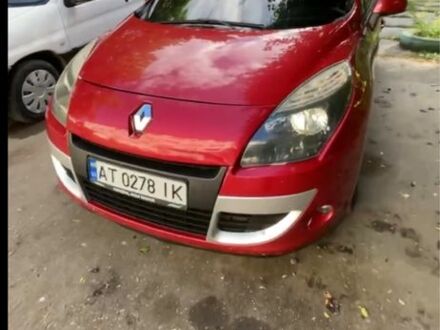 Красный Рено Сценик III, объемом двигателя 1.5 л и пробегом 300 тыс. км за 5800 $, фото 1 на Automoto.ua
