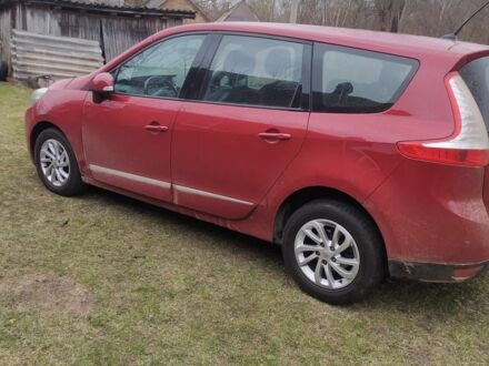 Червоний Рено Сценік III, об'ємом двигуна 1.6 л та пробігом 237 тис. км за 7500 $, фото 1 на Automoto.ua