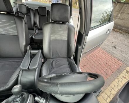 Серый Рено Сценик III, объемом двигателя 1.5 л и пробегом 190 тыс. км за 4200 $, фото 3 на Automoto.ua