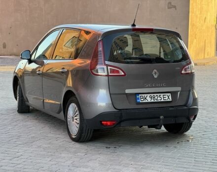 Серый Рено Сценик III, объемом двигателя 1.5 л и пробегом 265 тыс. км за 5350 $, фото 1 на Automoto.ua