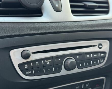 Серый Рено Сценик III, объемом двигателя 1.5 л и пробегом 265 тыс. км за 5350 $, фото 5 на Automoto.ua