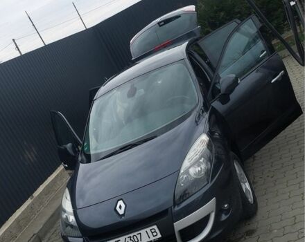 Серый Рено Сценик III, объемом двигателя 1.6 л и пробегом 215 тыс. км за 6500 $, фото 5 на Automoto.ua