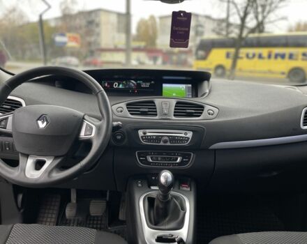 Сірий Рено Сценік III, об'ємом двигуна 1.5 л та пробігом 310 тис. км за 6700 $, фото 17 на Automoto.ua