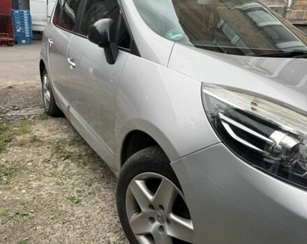 Сірий Рено Сценік III, об'ємом двигуна 1.5 л та пробігом 220 тис. км за 8500 $, фото 2 на Automoto.ua