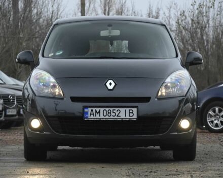 Серый Рено Сценик III, объемом двигателя 1.6 л и пробегом 206 тыс. км за 6999 $, фото 2 на Automoto.ua