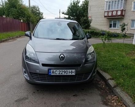 Серый Рено Сценик III, объемом двигателя 1.9 л и пробегом 300 тыс. км за 7000 $, фото 3 на Automoto.ua